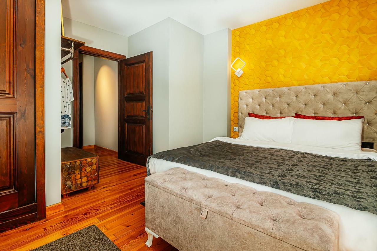Historic Galata Aparthotel Istanboel Buitenkant foto